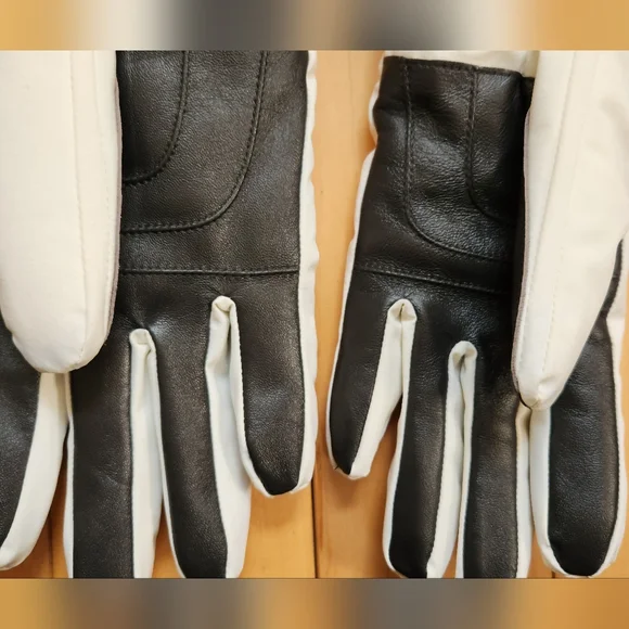 🎁UGG quilted women's white gloves with leather trim L/XL - Picture 7 of 13